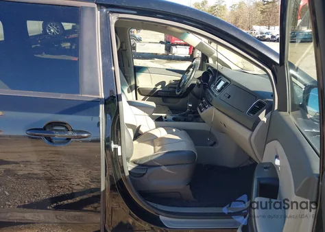 2017 Kia Sedona Lx z USA, uszkodzony, nr VIN KNDMB5C15H6269374